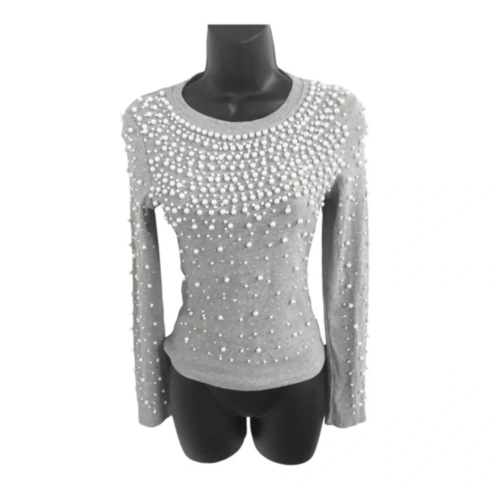 Beautiful Stunning pearl beaded gray long sleeve sweater knit top size small new